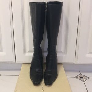 Black leather boots 7 M